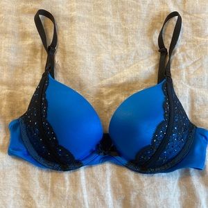 VS 32B push up bra
